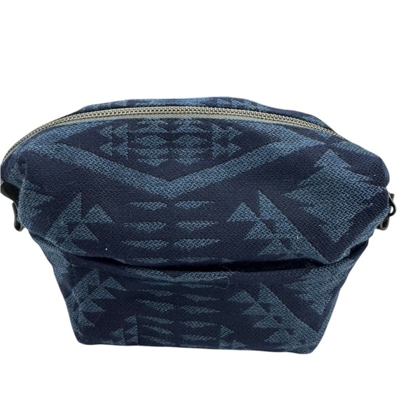 Pendleton wool makeup bag with nylon liner - Picture 1 of 5